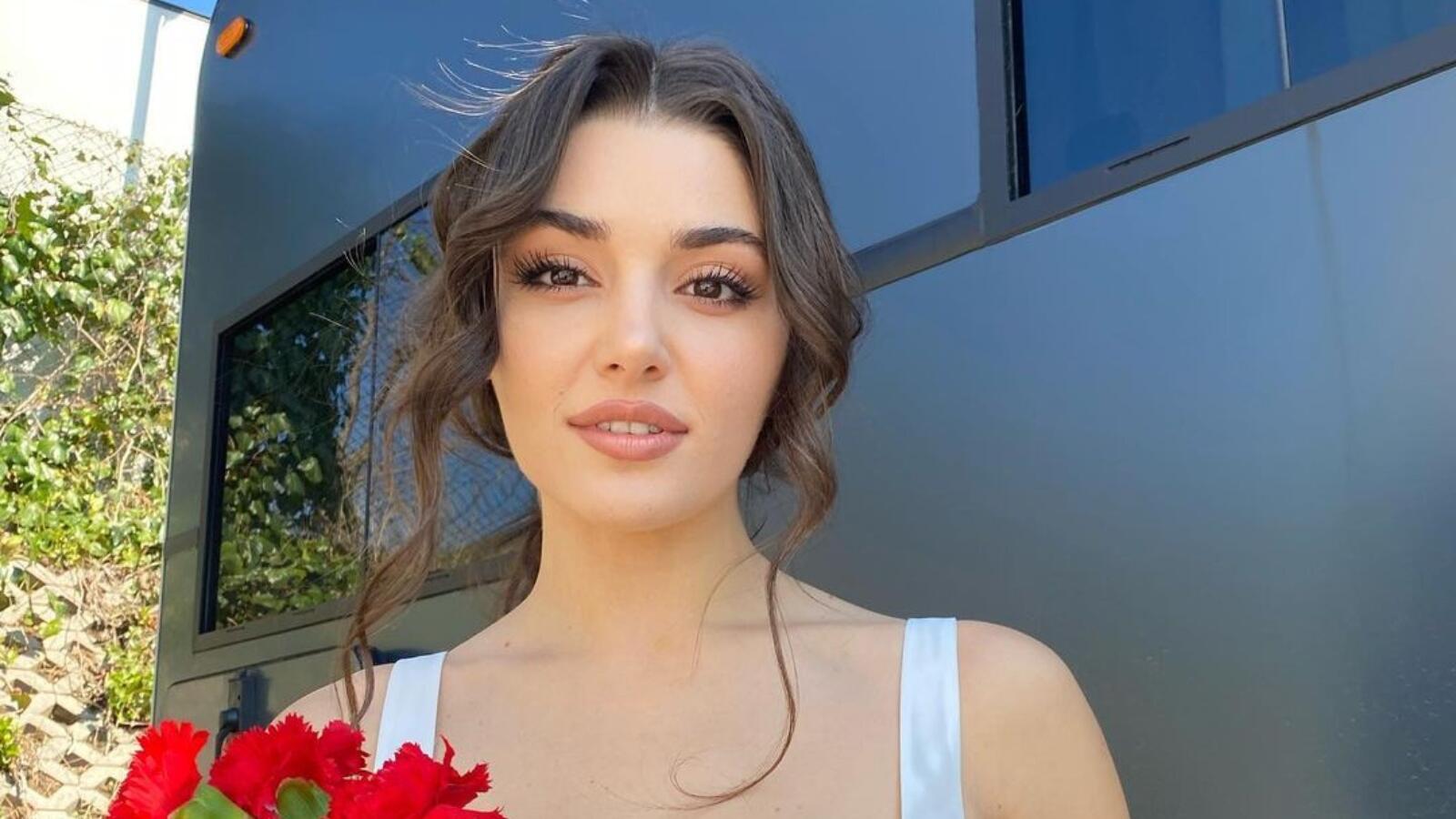 Glamour UK Names Hande Erçel 'The Most Beautiful Woman in the World in